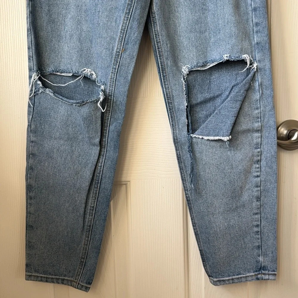 PrettyLittleThing Mom Distressed Ripped Jeans size 0 - Picture 4 of 14